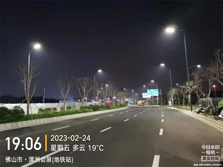 商友照明路开云(中国)、标志牌、龙门架助力佛山展荷路道路工程建设